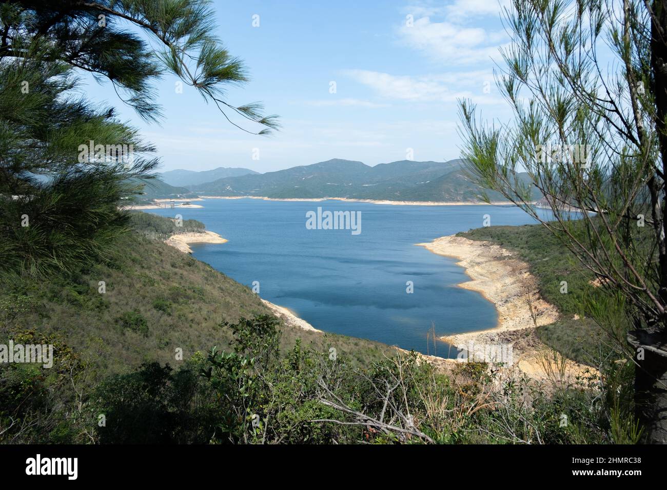 Vue sur le paysage de High Island Reservoir, Sai Kung, Hong Kong Banque D'Images