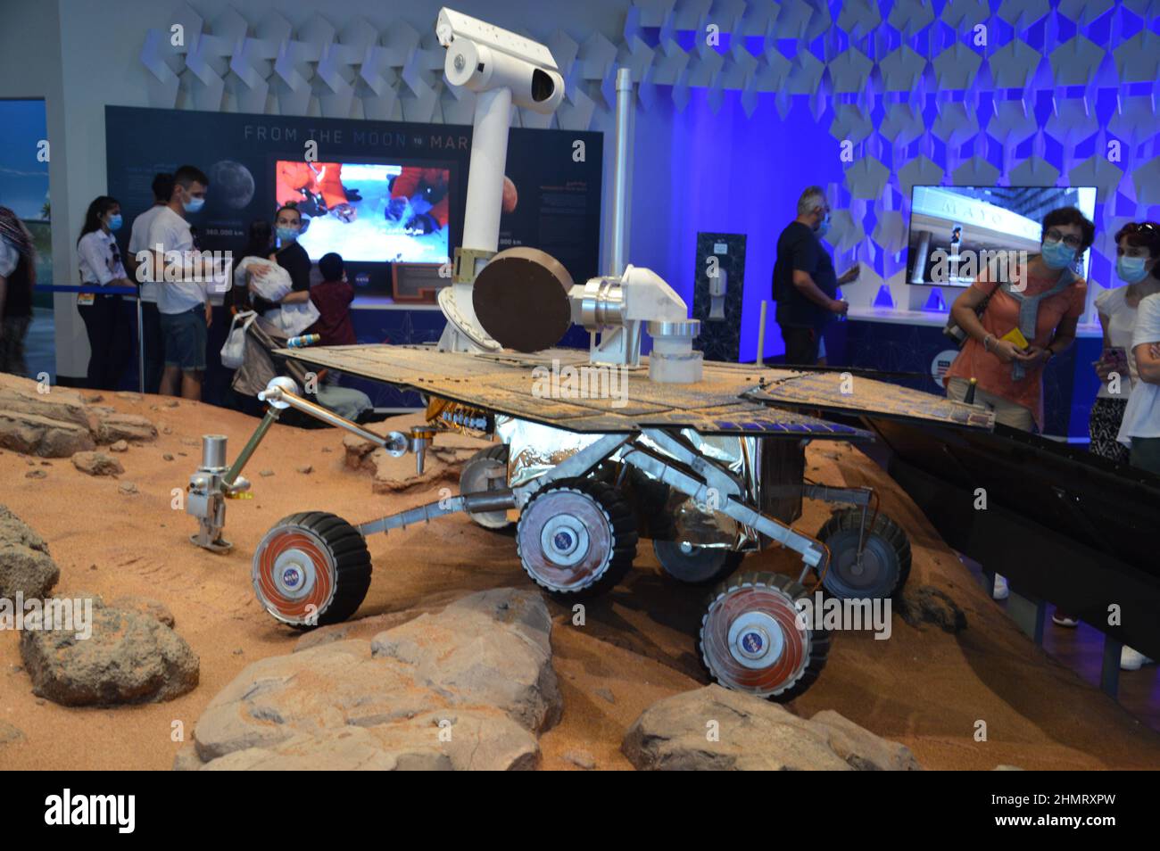 LE pavillon AMÉRICAIN présente une réplique de Mars rover à l'Expo 2020 Dubaï aux Émirats arabes Unis - 1 février 2022. Banque D'Images