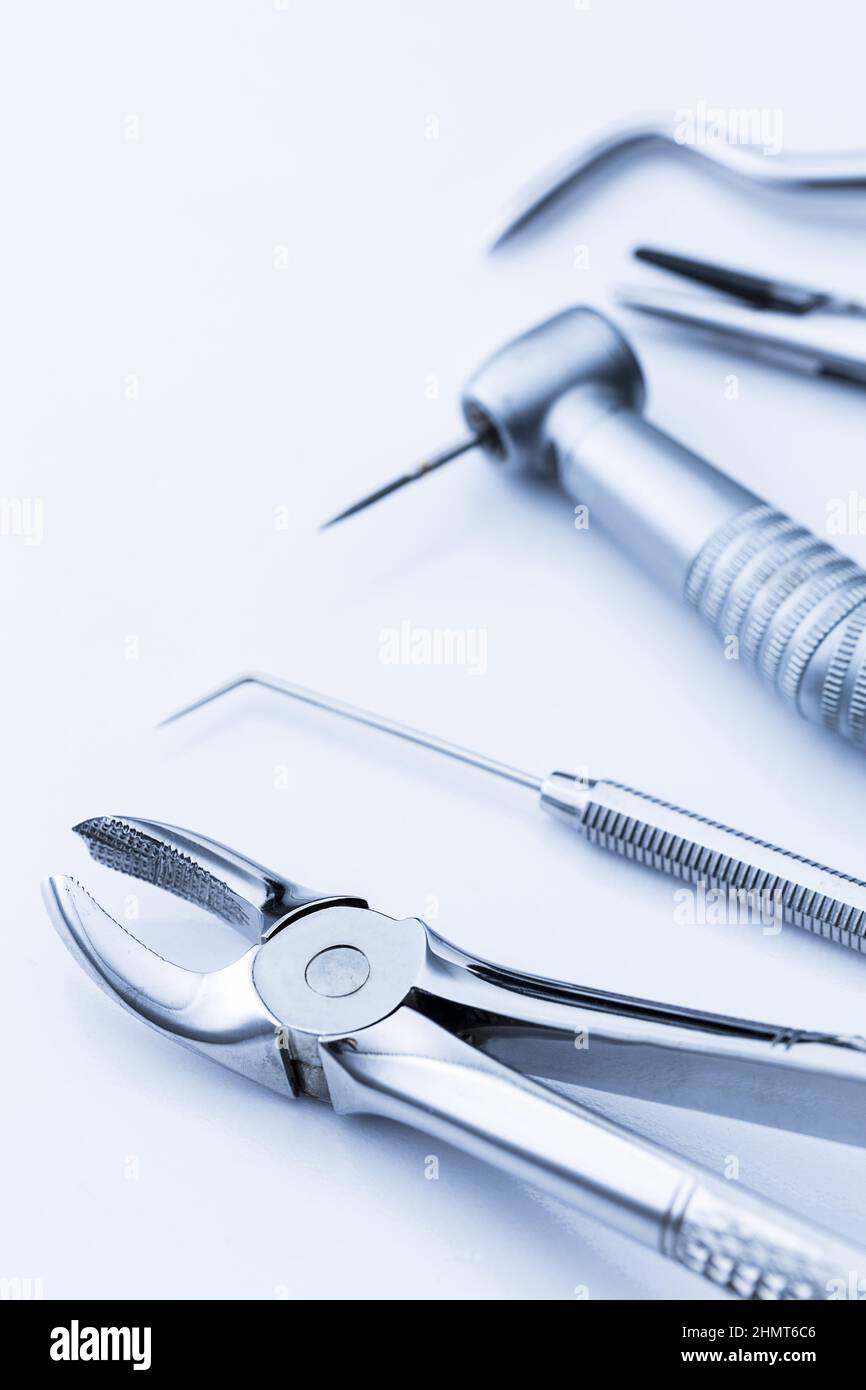 Ablation chirurgicale des dents de sagesse chez un dentiste Banque D'Images