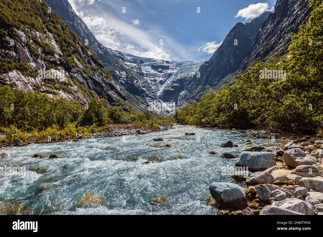 Belle Nature Norvège paysage naturel. Glacier Kjenndalsbreen. Banque D'Images