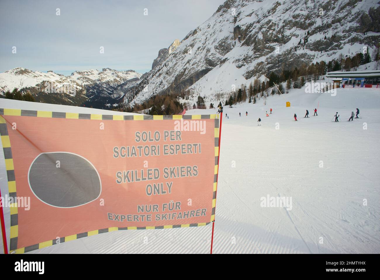 Ski à Ciampac, Dolomites, Tyrol du Sud, Trentin-Haut-Adige, Alba, Val di Fassa - piste de ski noire Banque D'Images