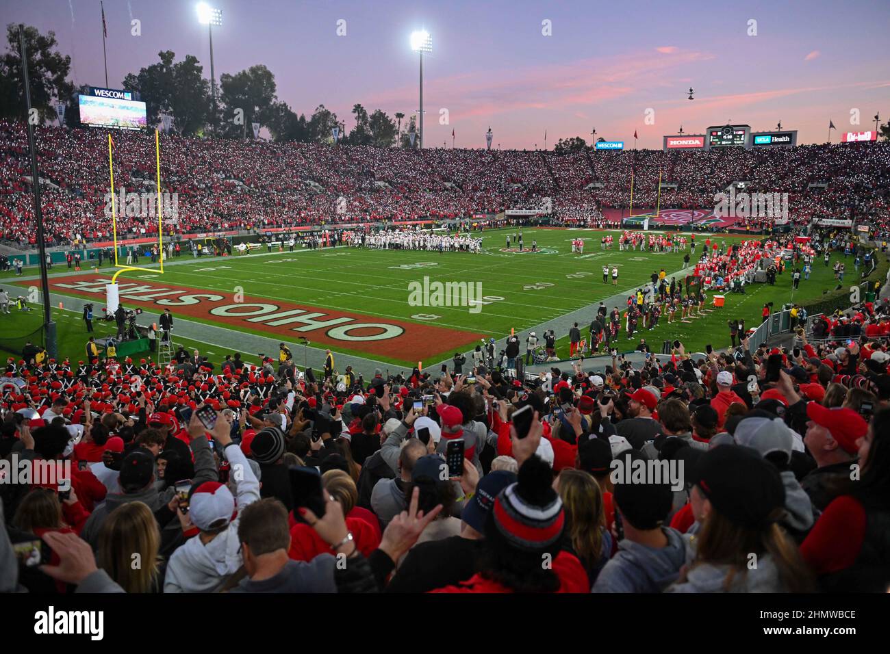 Vue générale du Rose Bowl Stadium pendant le match du Rose Bowl entre les Utah Utes et les Ohio State Buckees, samedi 1 janvier 2022, in Banque D'Images