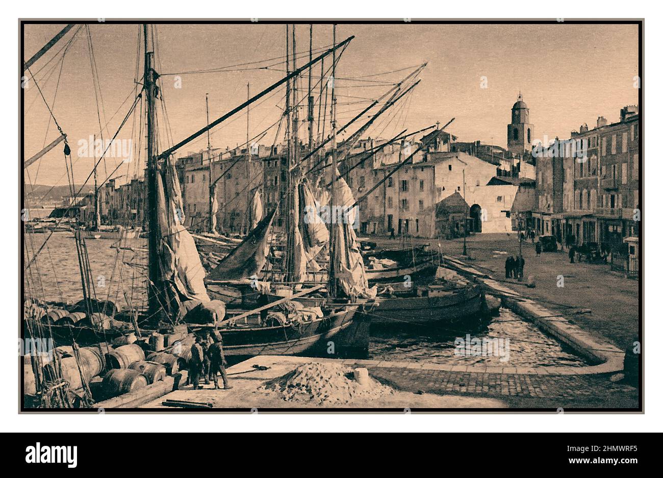 Vintage 1890s Port de pêche de Saint Tropez Côte d'Azur, Sud de la France Banque D'Images