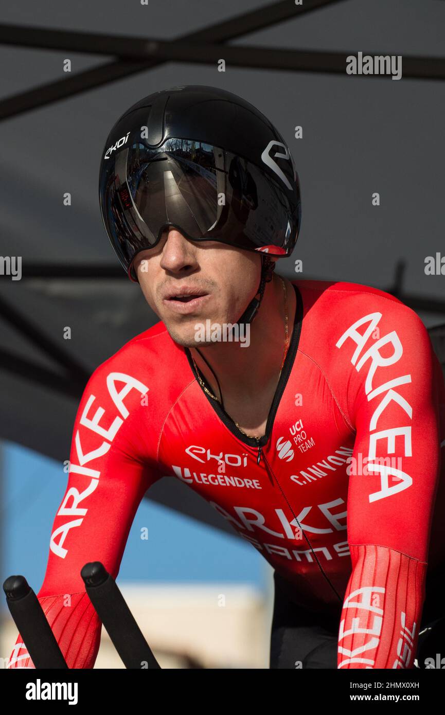 Miguel Eduardo Florez (l'équipe Arkea Samsic) vu alerte au début du prologue.l'édition 7th du Tour de la Provence a lieu du 10 au 13 février 2022. La course a 3 étapes et un prologue. Le prologue est un essai de 7,1 kilomètres dans la ville de Berre-l'etang (Bouches-du-Rhône). Le gagnant du prologue est Filippo Ganna. (Photo de Laurent Coust/SOPA Images/Sipa USA) crédit: SIPA USA/Alay Live News Banque D'Images