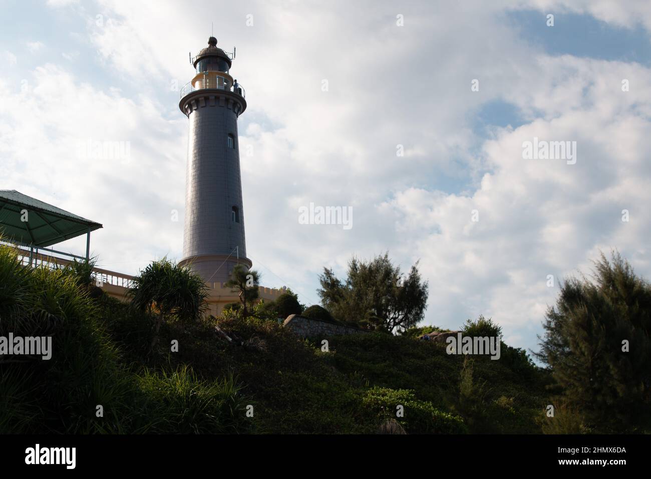 Une maison légère dans une montagne rocheuse au Vietnam Banque D'Images