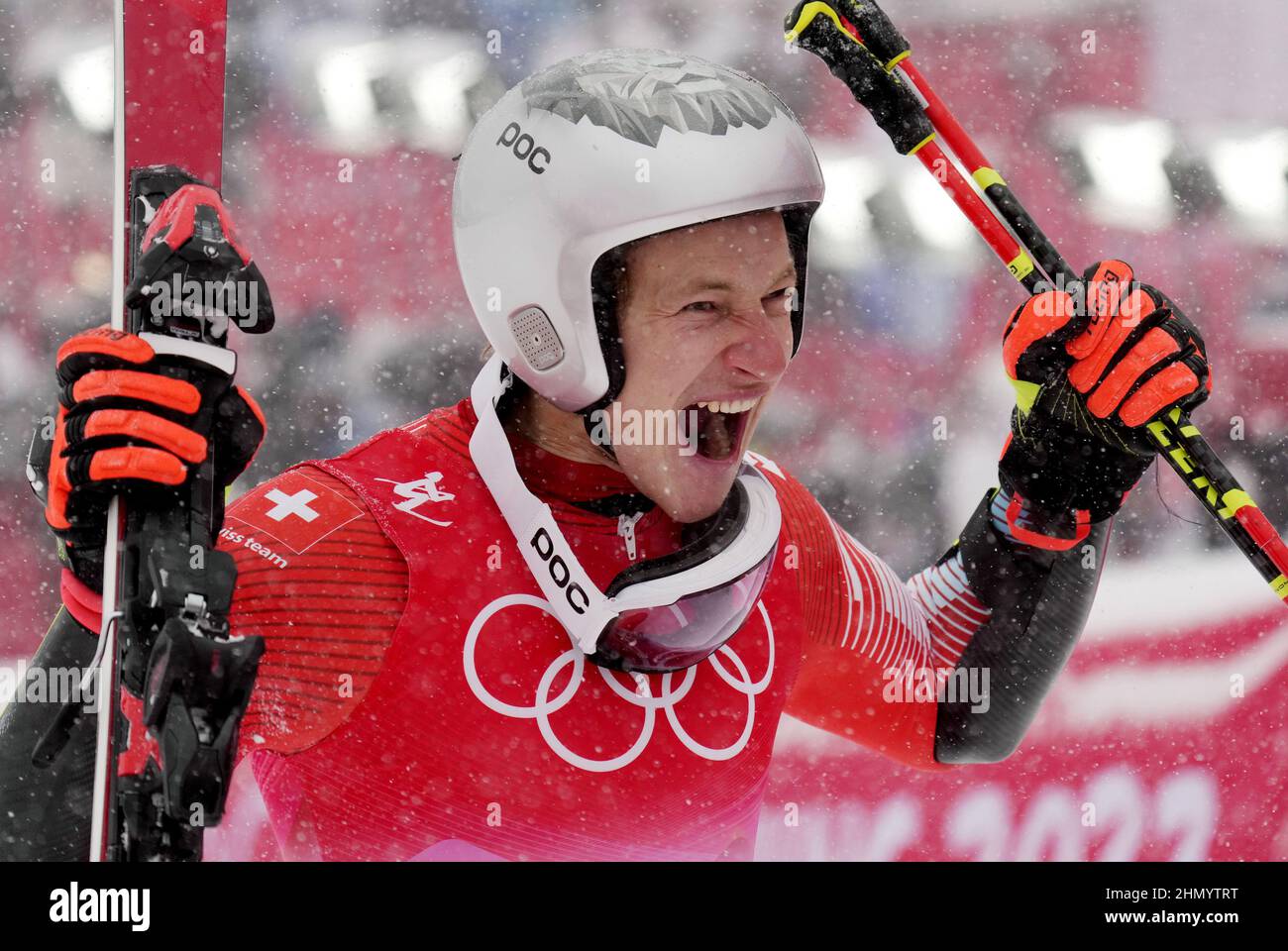Pékin, Chine. 13th févr. 2022. Marco Odermatt, de Suisse, célèbre la victoire de l'or dans le slalom géant masculin lors des Jeux Olympiques d'hiver à Beijing le vendredi 13 février 2022. Photo de Rick T. Wilking/UPI crédit: UPI/Alay Live News Banque D'Images