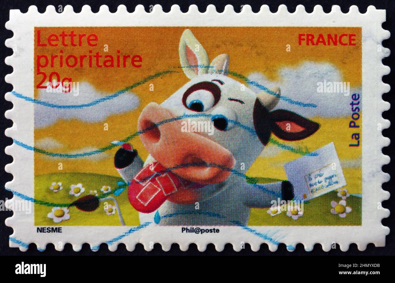 FRANCE - VERS 2007 : un timbre imprimé en France montre une vache humoristique d'Alexis Nesmes, personnages animés, vers 2007 Banque D'Images