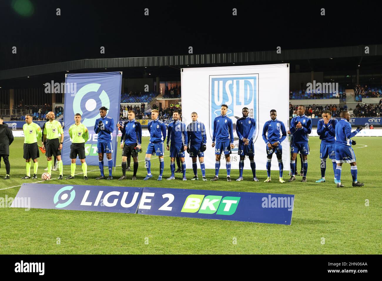 Présentation de l'équipe Dunkerque lors du championnat de France 2 match de football de la Ligue entre USL Dunkerque et Rodez AF le 12 février 2022 au stade Marcel Tribut de Dunkerque, France - photo: Laurent Sanson/DPPI/LiveMedia Banque D'Images