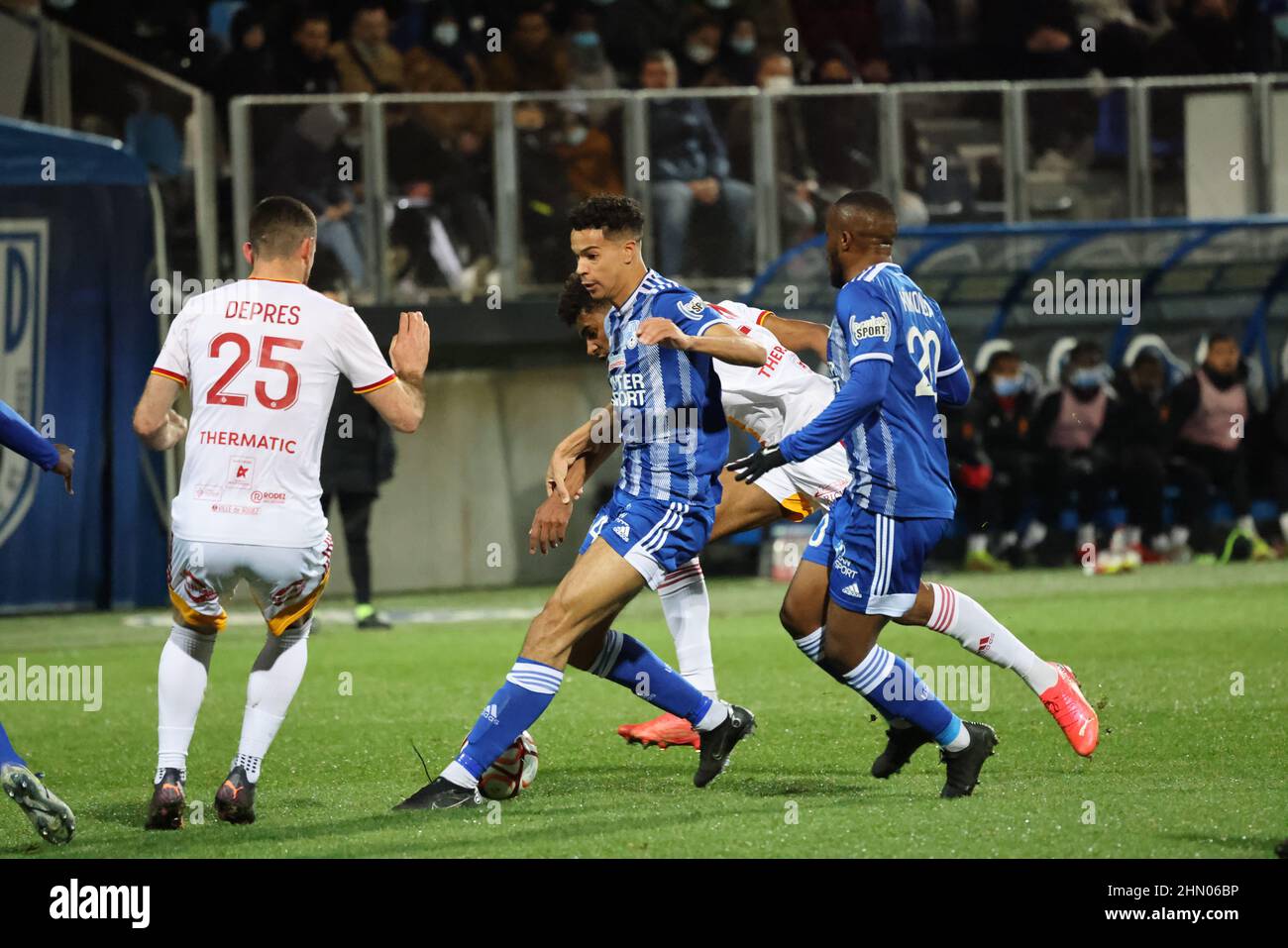 Amine Salama 34 Dunkerque lors du championnat français Ligue 2 match de football entre USL Dunkerque et Rodez AF le 12 février 2022 au stade Marcel Tribut à Dunkerque, France - photo: Laurent Sanson/DPPI/LiveMedia Banque D'Images
