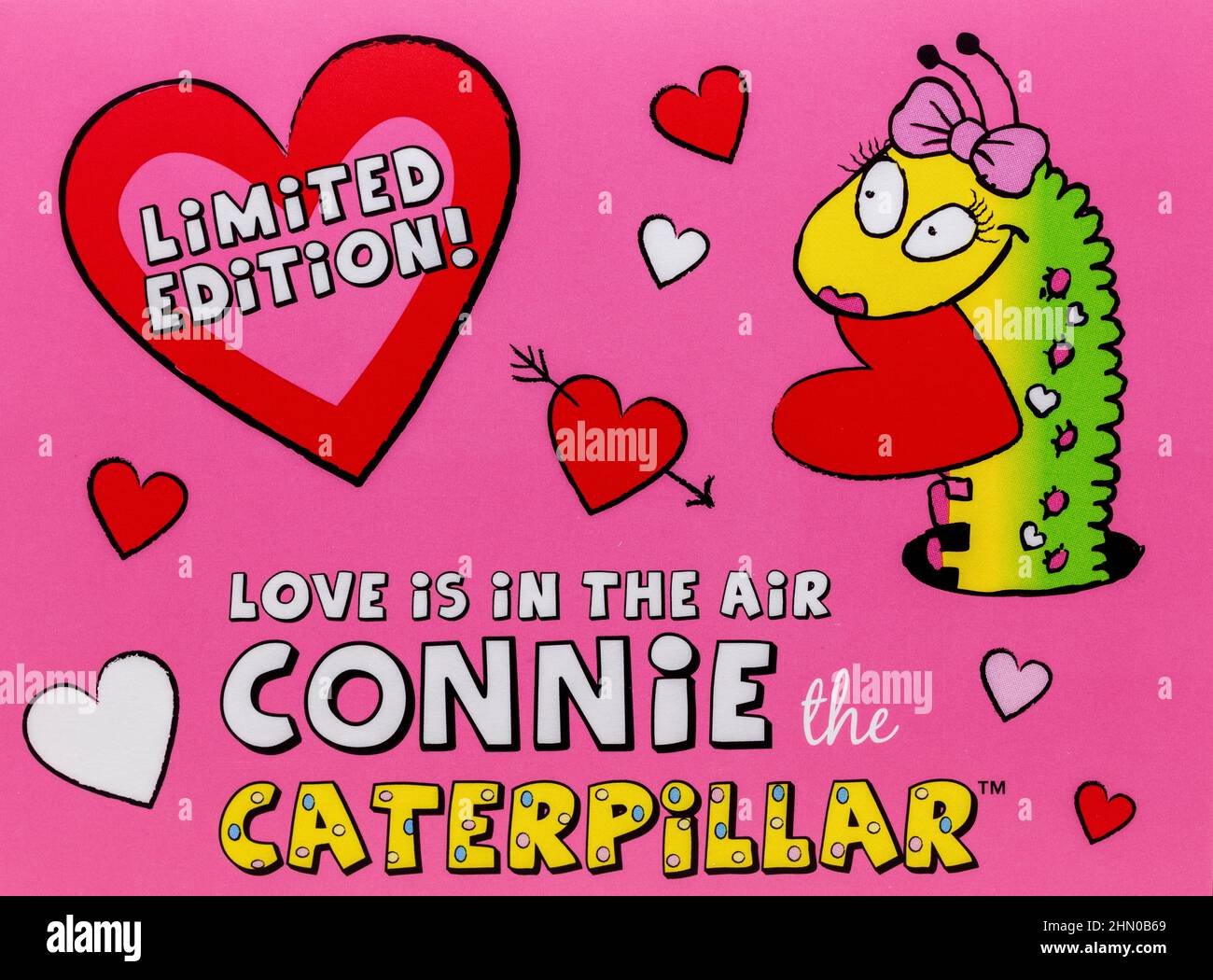 M&S Love est dans le gâteau de Saint-Valentin Air Connie, édition limitée de Caterpillar Banque D'Images M&S Love est dans le gâteau de Saint-Valentin Air Connie, édition limitée de Caterpillar Banque D'Images