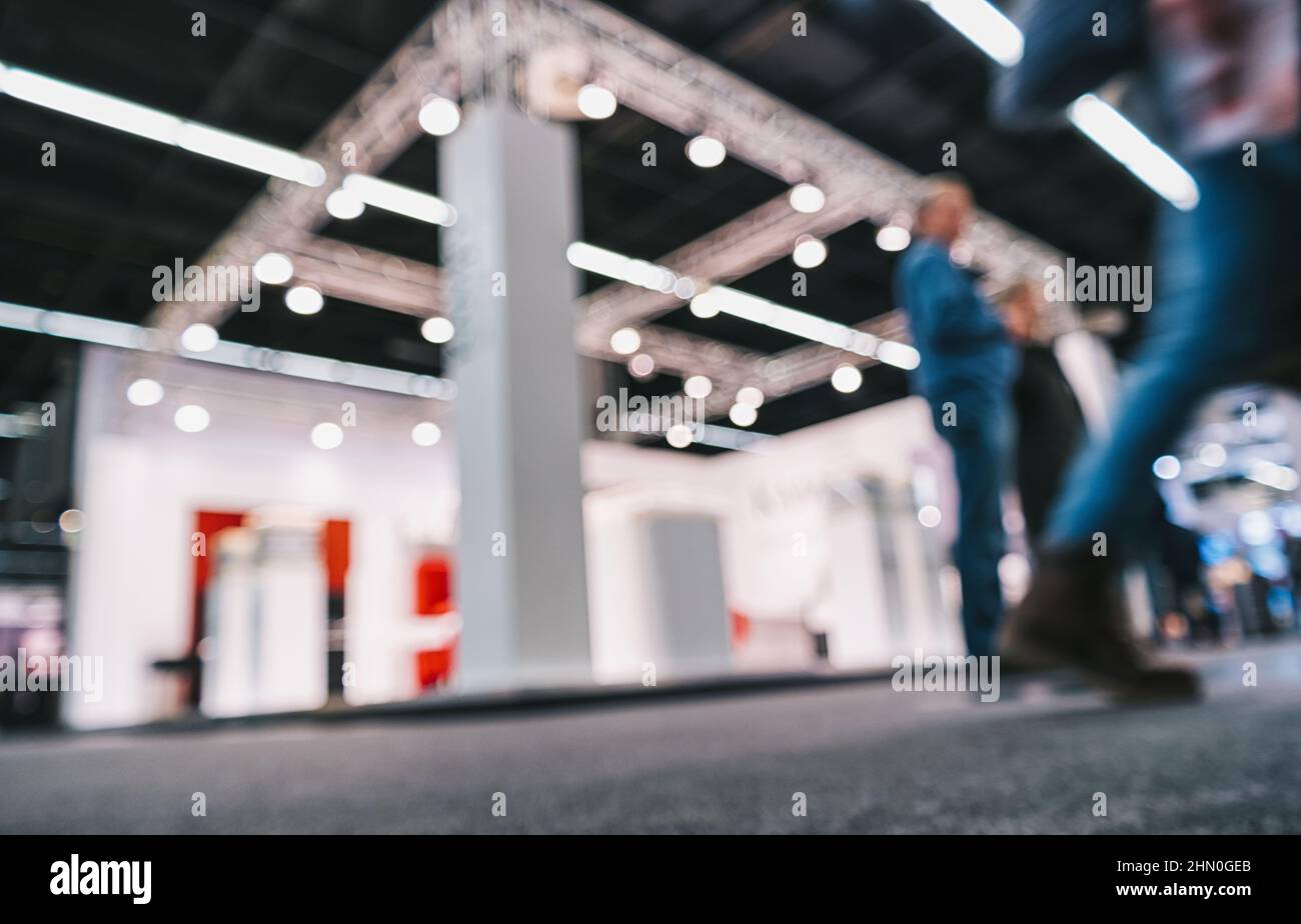 stand du salon, arrière-plan générique avec effet de flou appliqué Banque D'Images
