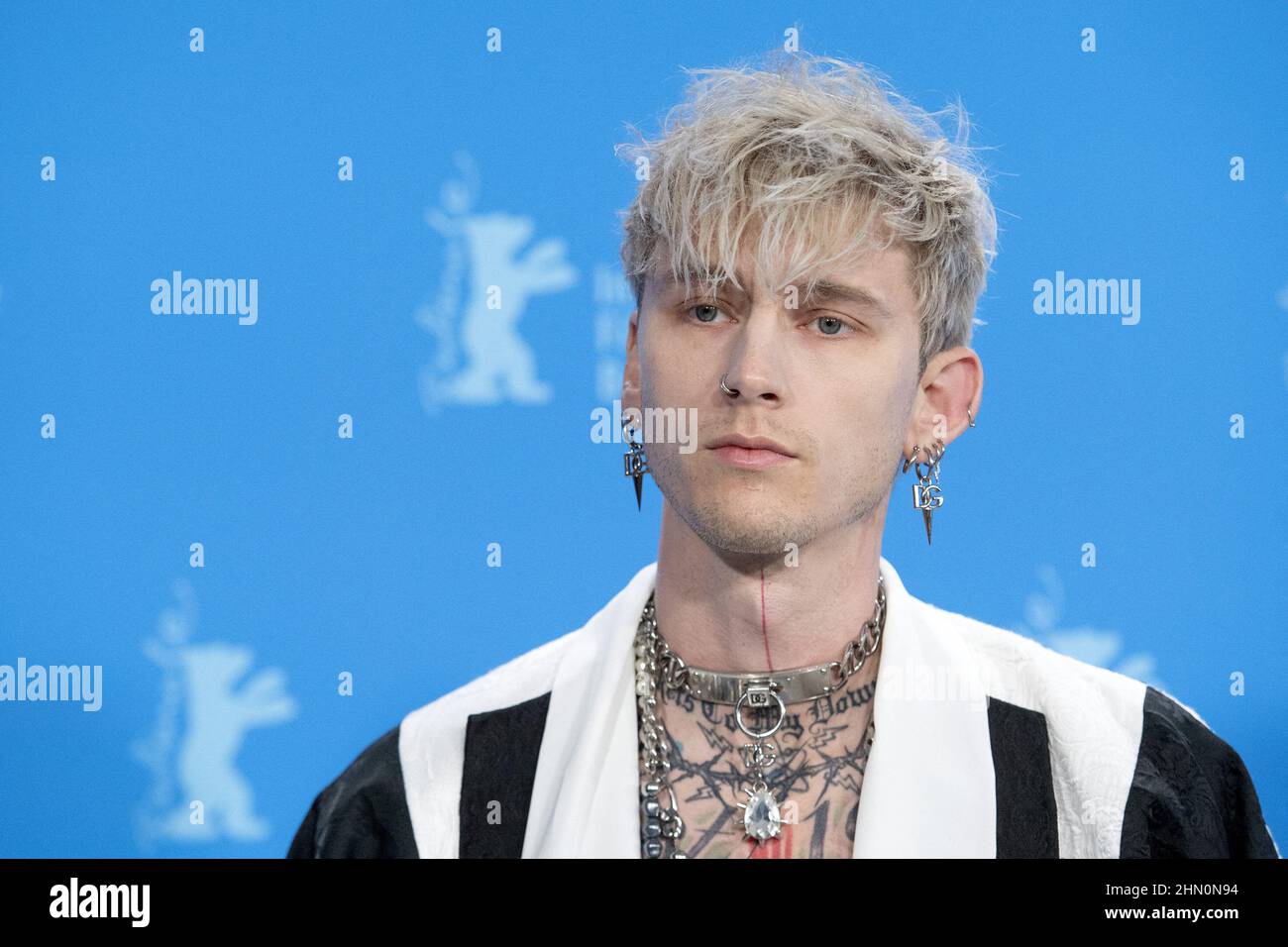 Berlin, Allemagne. 13th févr. 2022. Colson Baker participe au Taurus Photocall dans le cadre du Festival International du film de Berlin 72nd (Berlinale) à Berlin, en Allemagne, le 13 février 2022. Photo d'Aurore Marechal/ABACAPRESS.COM crédit: Abaca Press/Alay Live News Banque D'Images
