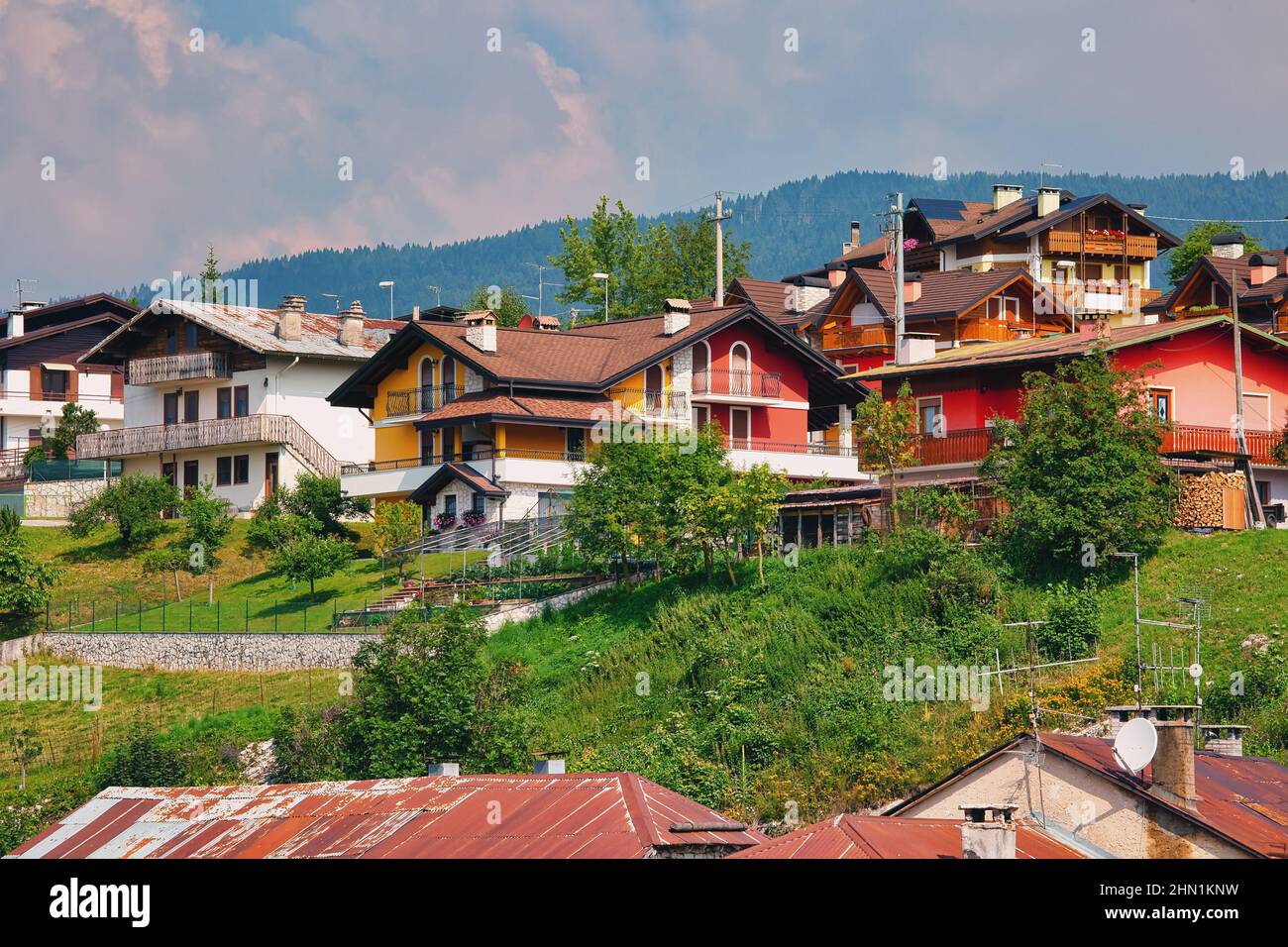 Vue panoramique sur le village d'Asiago plateau, Vicenza, Italie. Banque D'Images