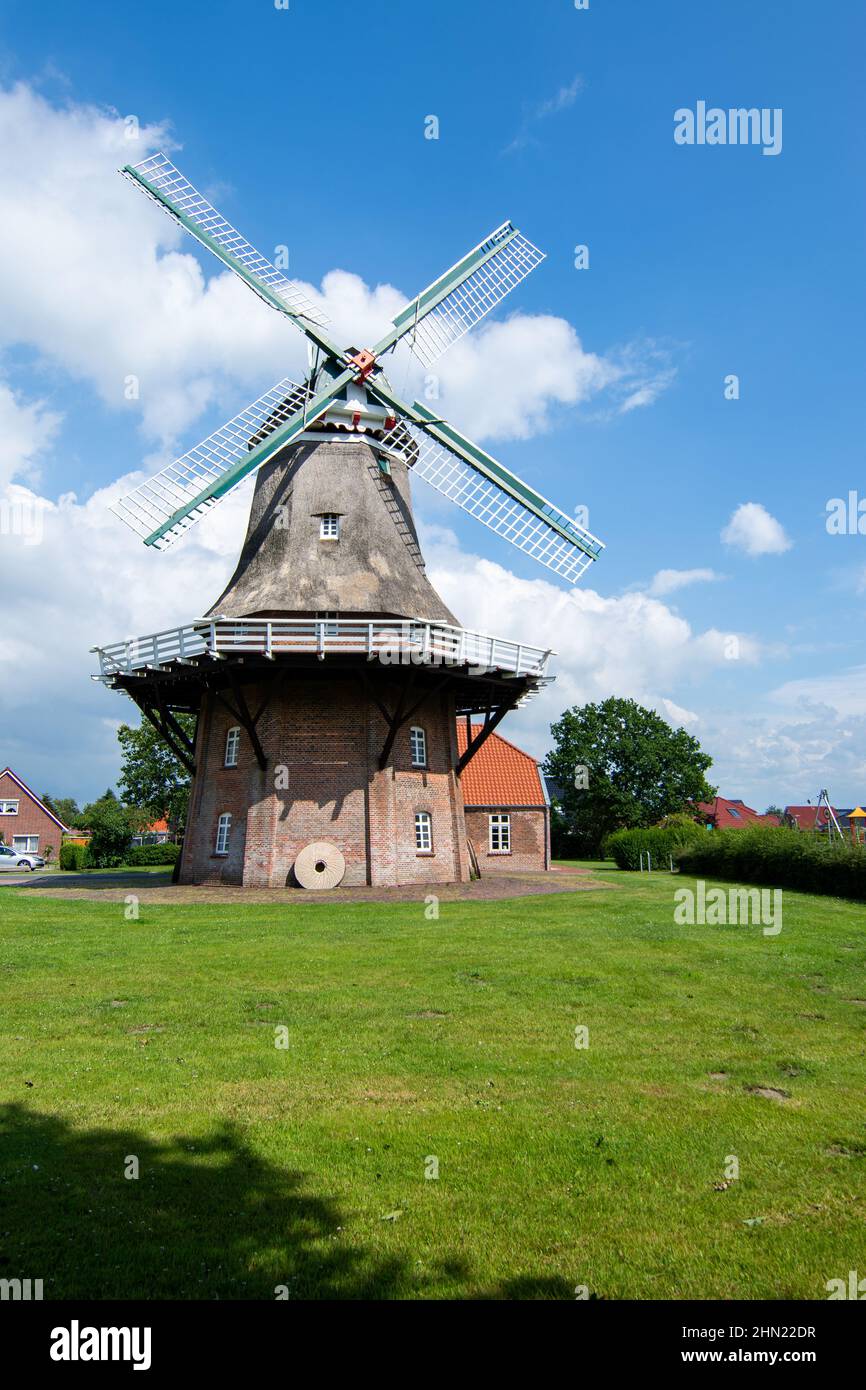 L'usine de Nenndorf à East Friesland a été construite en 1850. La galerie Dutchman a brûlé en 1872 et a été reconstruite sur deux étages. Banque D'Images