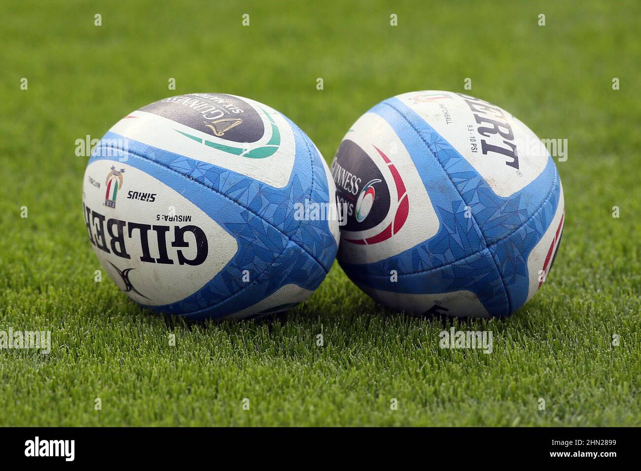 Rome, Italie - 13,02 2022: BALLON OFFICIEL 2022 Guinness six Nations Test Match, Italie contre Angleterre au stade olympique de Rome. Banque D'Images