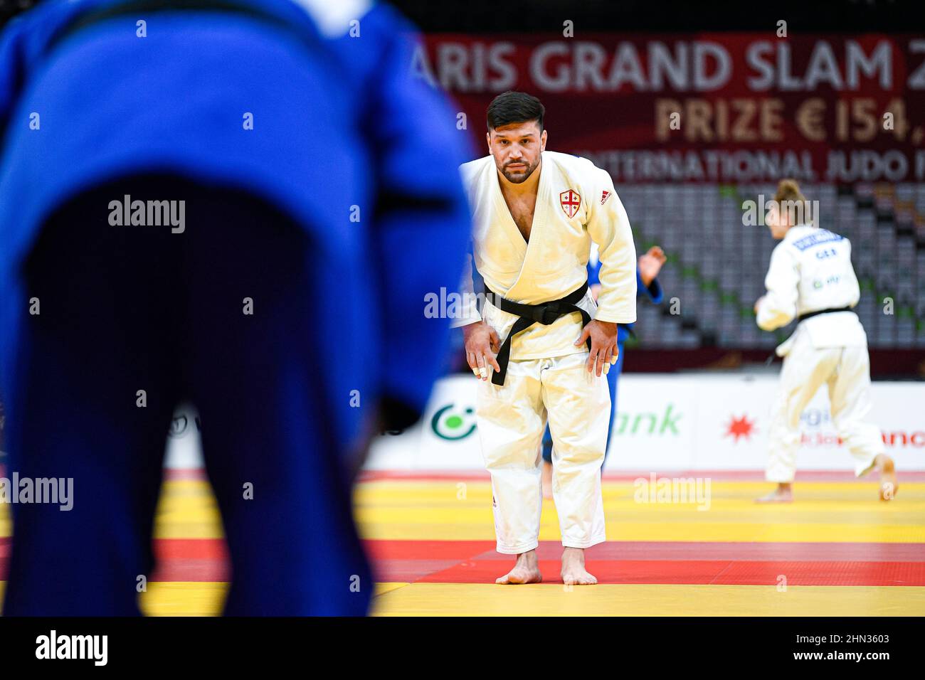 -90 kg hommes, Beka Gviniashvili de Géorgie participe au Grand Chelem 2022 de Paris, IJF World Judo Tour le 6 février 2022 à l'Accor Arena de Paris, Banque D'Images