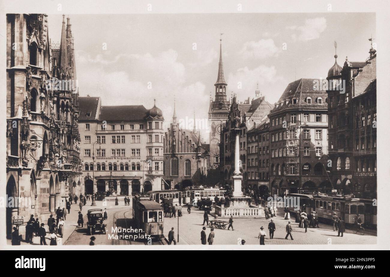Carte postale allemande vintage de Munich, Marienplatz. Allemagne. 1911-1923 Banque D'Images