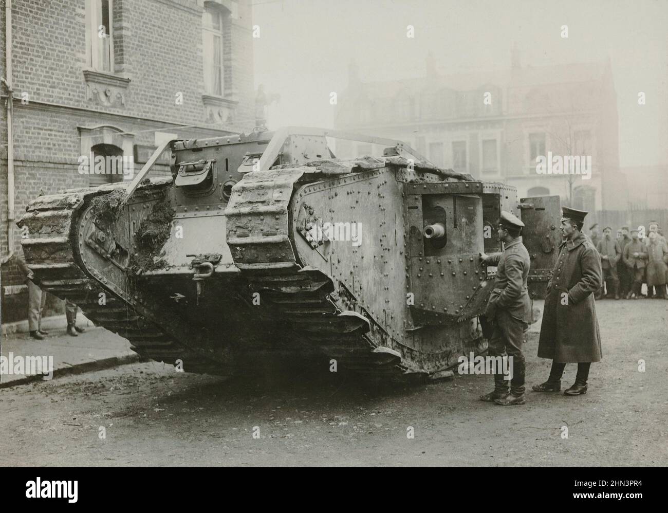 Photo d'époque du British Mark IV Tank. Cambrai, France. 1917 Banque D'Images