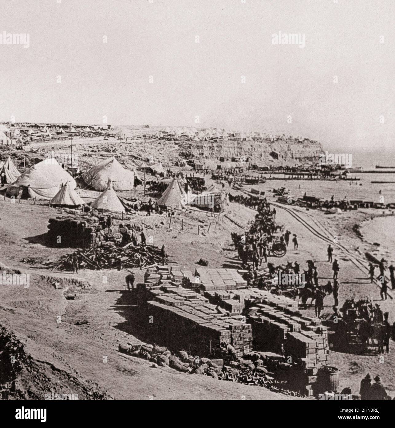 Photo d'époque de la première Guerre mondiale 1914-1918. West Beach, Gallipoli. Scène de débarquement britannique et de terribles batailles Banque D'Images
