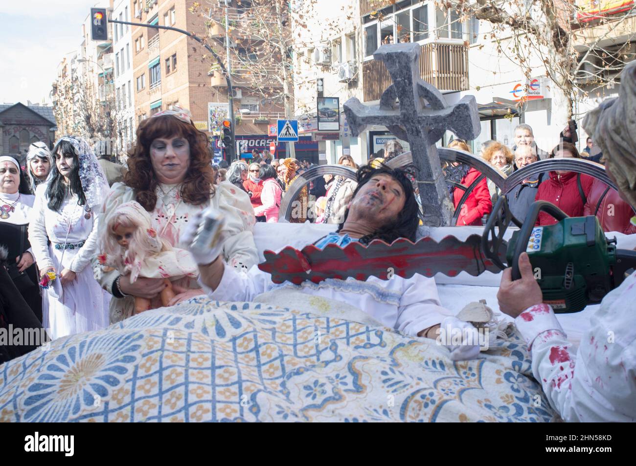 Badajoz, Espagne - 13 février 2018 : parade de San Roque. Le Carnaval de Badajoz a récemment été déclaré fête d'intérêt touristique international Banque D'Images
