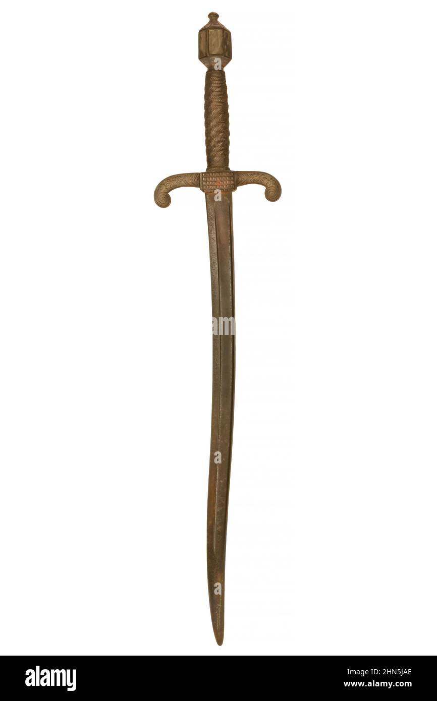Une ancienne épée rouillée authentique isolée sur fond blanc Banque D'Images