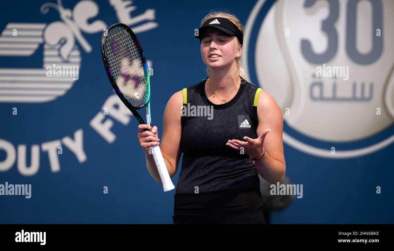 Clara Tauson du Danemark en action lors de la deuxième série de qualifications au tournoi de tennis WTA 1000 des Championnats de duty Free de Dubaï 2022 le 13 février 2022 au centre de tennis du club d'aviation à Dubaï, Émirats Arabes Unis - photo : Rob Prange/DPPI/LiveMedia Banque D'Images