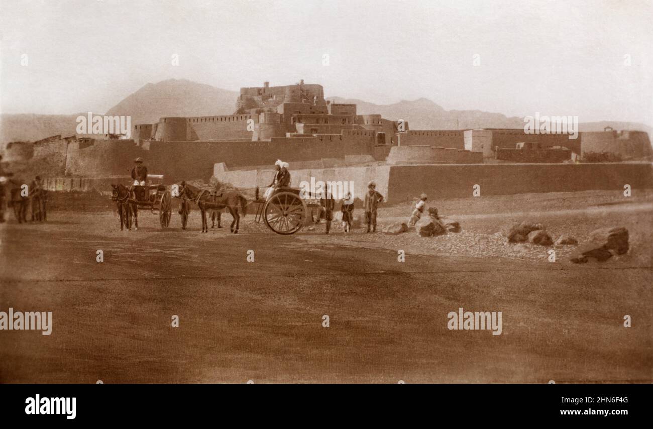 Une vue historique du fort Jamrud sur la frontière nord-ouest de l'Inde coloniale britannique, vers le début du 20th siècle. Banque D'Images
