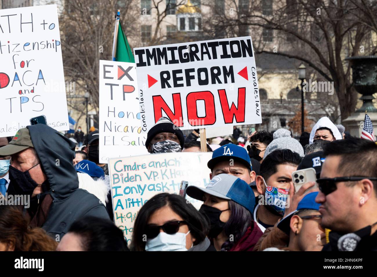 Washington, DC, États-Unis. 14th févr. 2022. 14 février 2022 - Washington, DC, États-Unis: Signez avec les mots ''réforme de l'immigration maintenant'' à une manifestation 'jour sans immigrants'' devant la Maison Blanche. (Image de crédit : © Michael Brochstein/ZUMA Press Wire) Banque D'Images