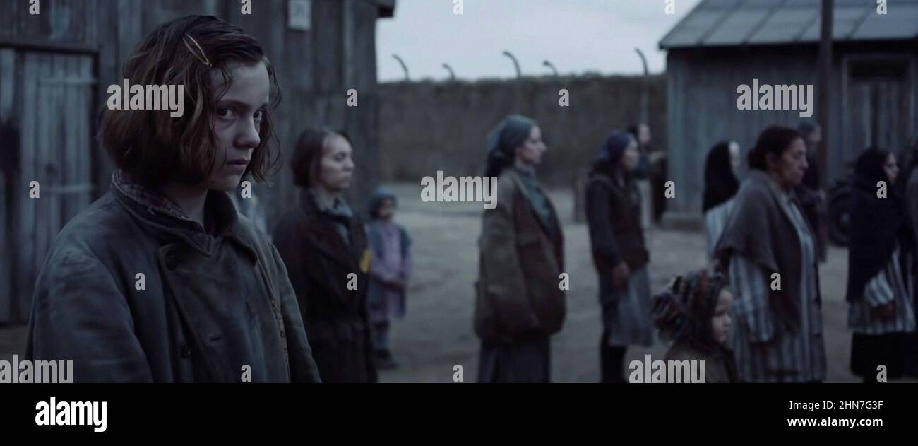 Anne Frank Ma Meilleure Amie Film MA MEILLEURE AMIE ANNE FRANK, (alias MIJN BESTE VENIDIN ANNE FRANK),  Josephine Arendsen comme Hannah Goslar (à gauche), 2021. © Netflix /  Courtesy Everett Collection Photo Stock - Alamy