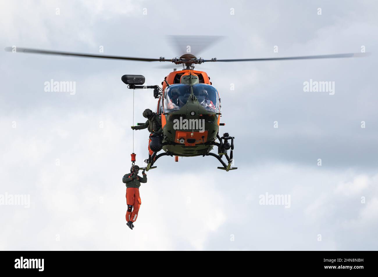 Un hélicoptère de recherche et de sauvetage Airbus H145M du corps d'aviation de l'armée allemande. Banque D'Images