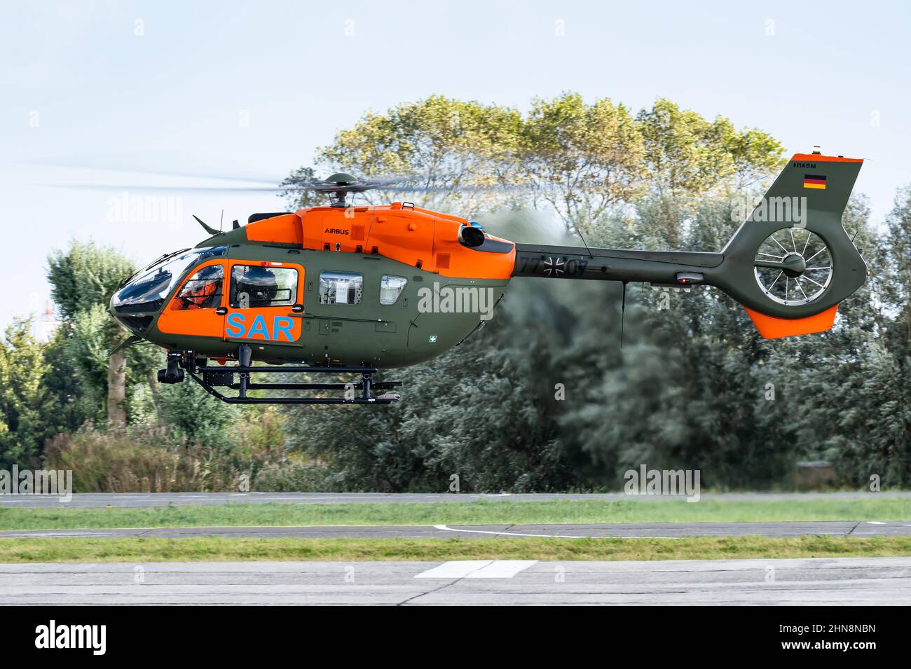 Un hélicoptère de recherche et de sauvetage Airbus H145M du corps d'aviation de l'armée allemande. Banque D'Images