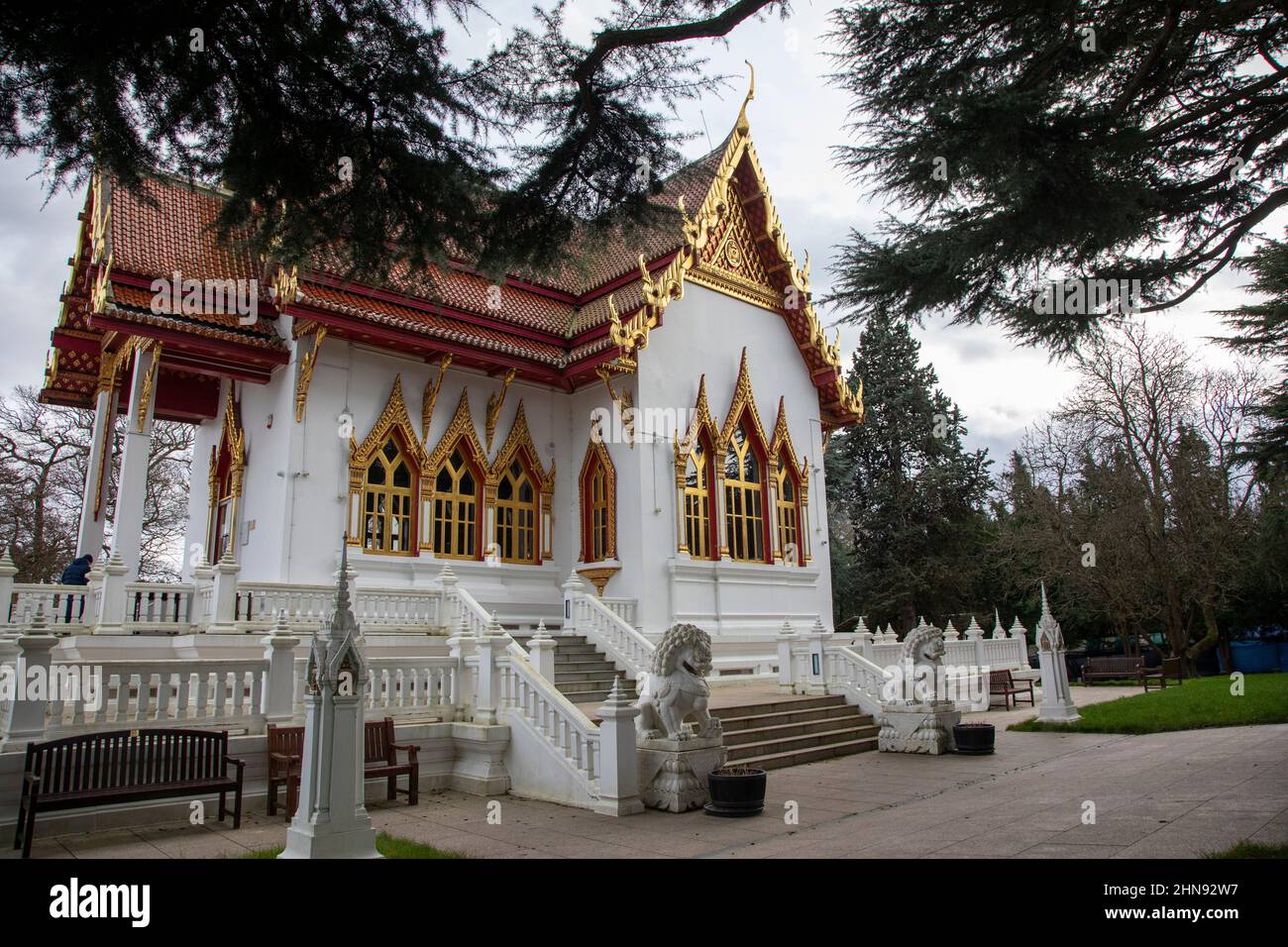 Wat Buddhapadipa, temple bouddhiste thaïlandais, Wimbledon, Londres, Royaume-Uni Banque D'Images