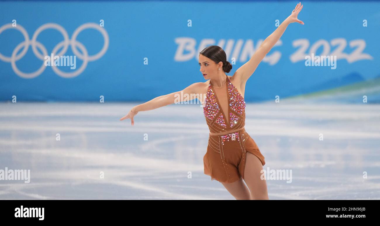 Pékin, Chine. 15th févr. 2022. Natasha McKay, de Grande-Bretagne, se produit lors du programme de courte durée de patinage artistique féminin dans le stade intérieur de la capitale, aux Jeux olympiques d'hiver de Beijing 2022, le 15 février 2022. Photo de Richard Ellis/UPI. Crédit : UPI/Alay Live News Banque D'Images