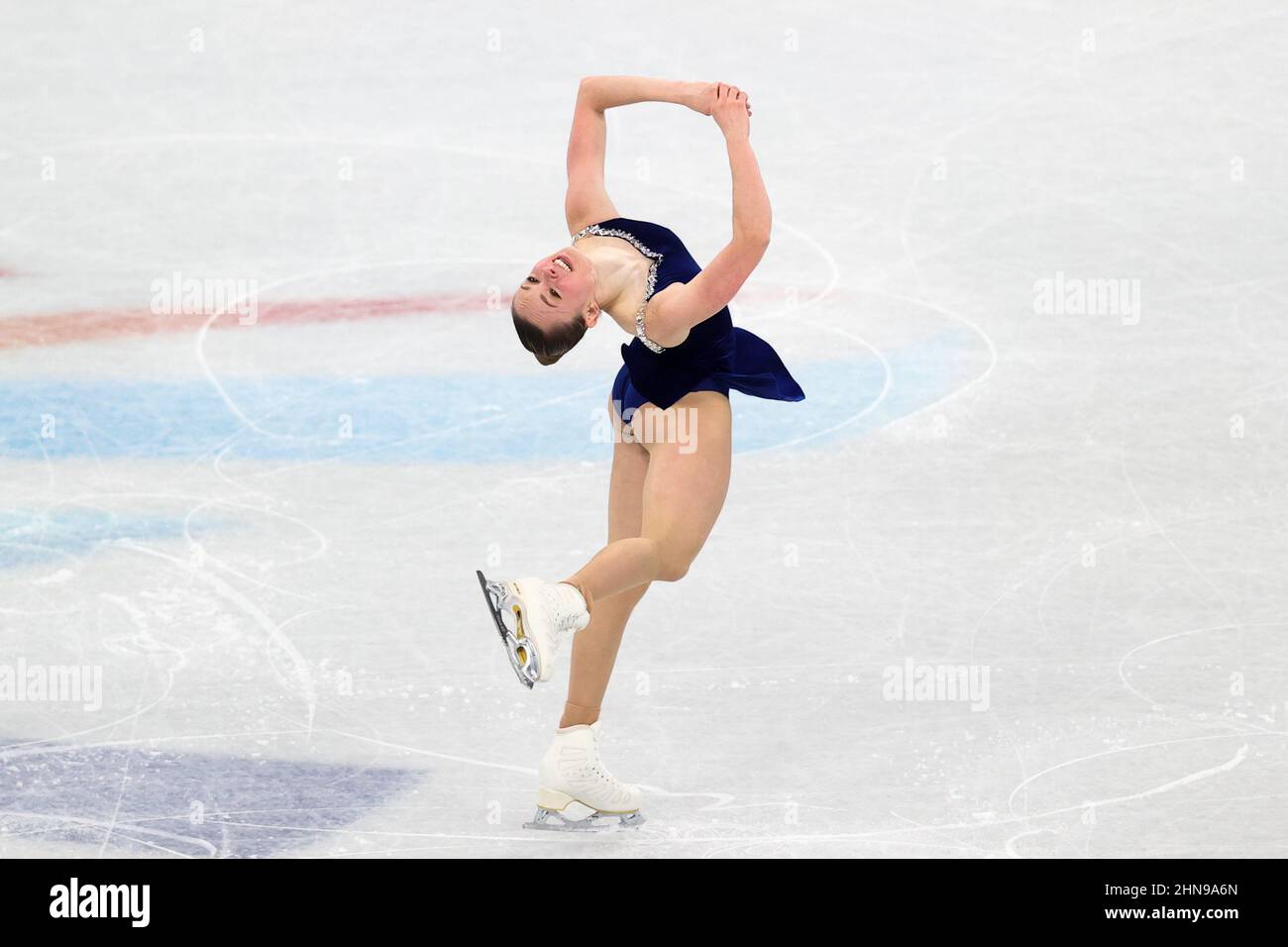 Pékin, Chine. 15th févr. 2022. BEIJING, CHINE - FÉVRIER 15: Mariah Bell des États-Unis en compétition sur le patinage féminin unique lors des Jeux Olympiques de Beijing 2022 au stade intérieur de la capitale le 15 février 2022 à Beijing, Chine (photo de Iris van den Broek/Orange Pictures) NOCNSF crédit: Orange pics BV/Alay Live News Banque D'Images