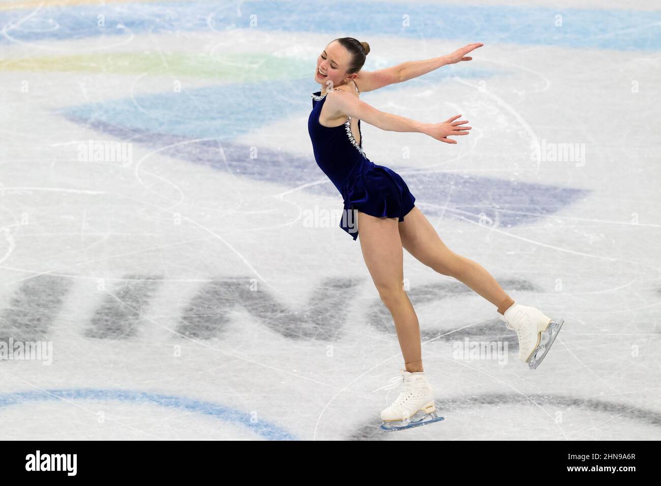 Pékin, Chine. 15th févr. 2022. BEIJING, CHINE - FÉVRIER 15: Mariah Bell des États-Unis en compétition sur le patinage féminin unique lors des Jeux Olympiques de Beijing 2022 au stade intérieur de la capitale le 15 février 2022 à Beijing, Chine (photo de Iris van den Broek/Orange Pictures) NOCNSF crédit: Orange pics BV/Alay Live News Banque D'Images