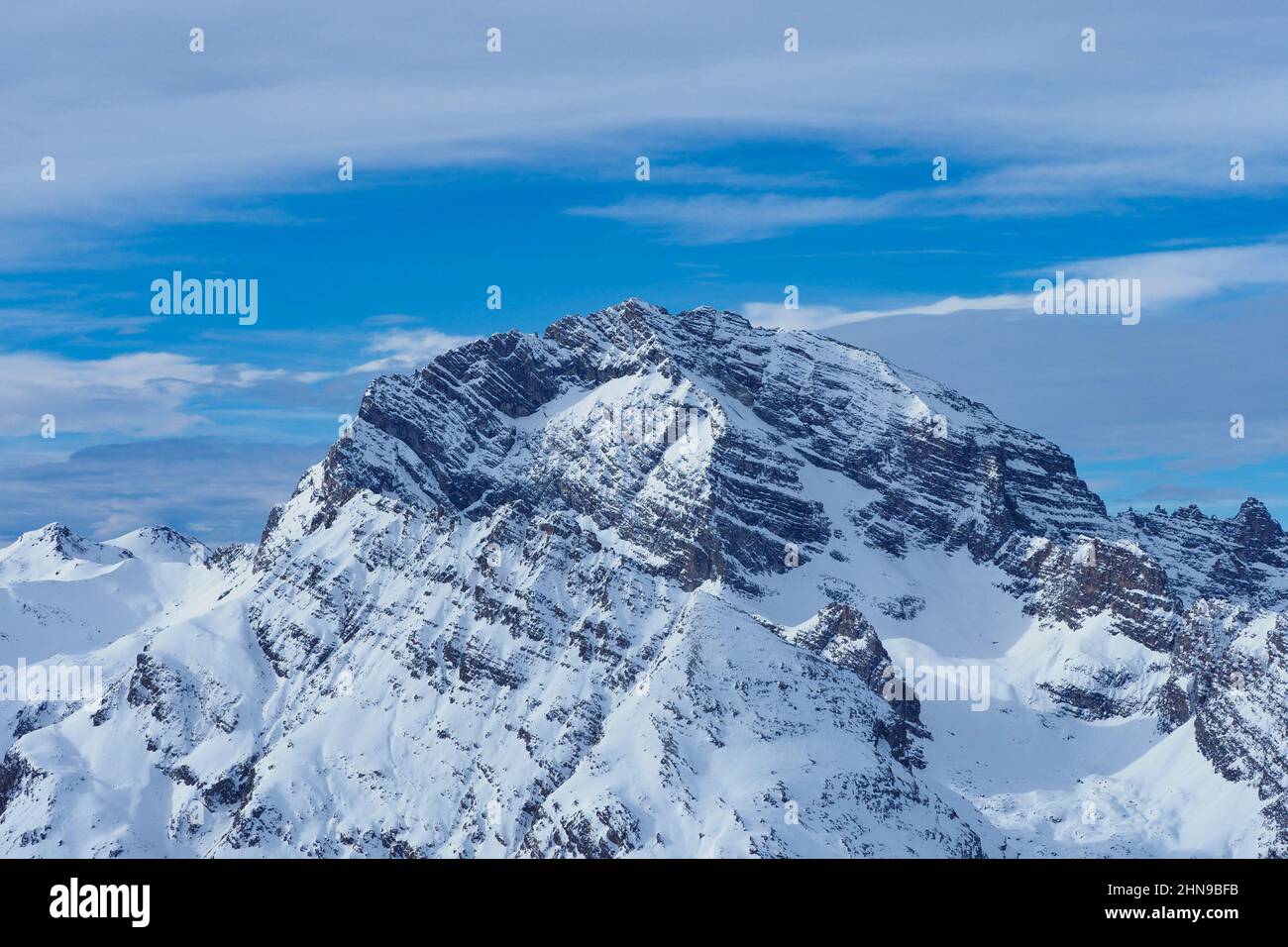 Piz Ela, un célèbre pic à Grisons, en Suisse, vu du Mont Darlux pendant les conditions hivernales Banque D'Images