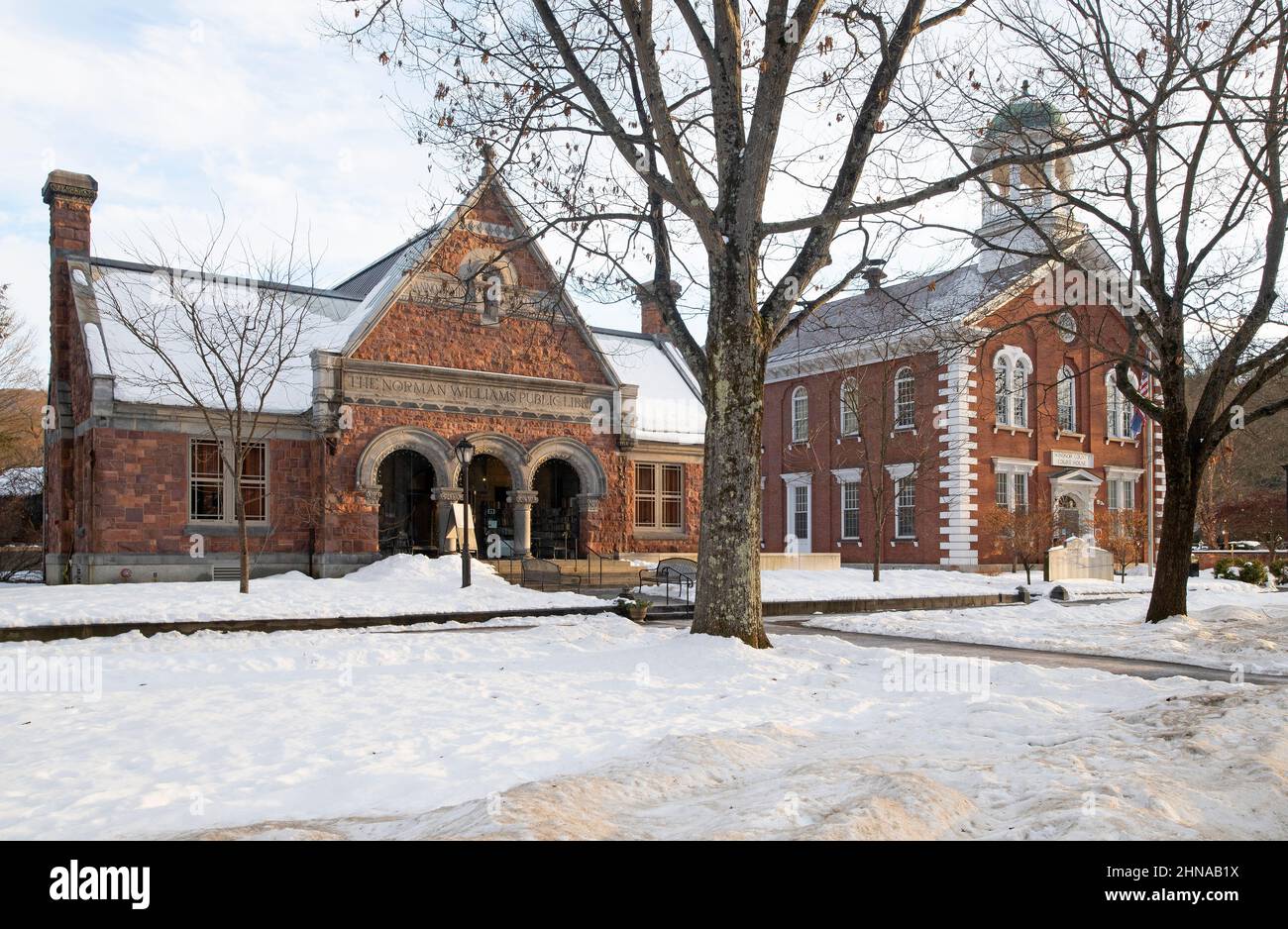 La Norman Williams public Library et le Windsor County Courthous on the Green à Woodstock, Vermont, États-Unis Banque D'Images
