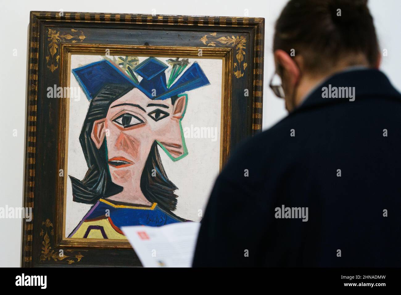 Picasso buste de femme au chapeau Banque de photographies et d'images à  haute résolution - Alamy