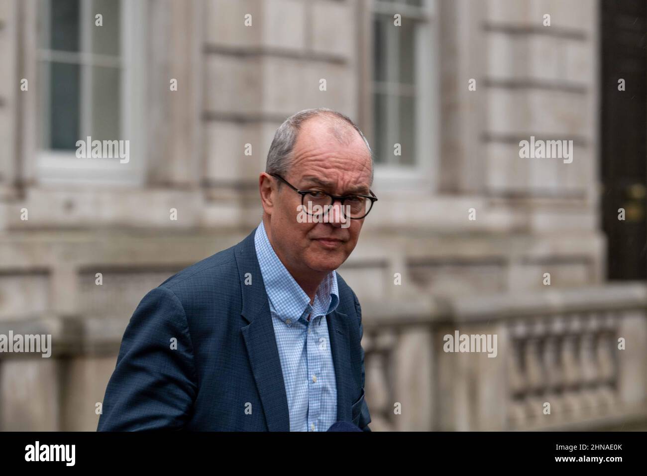 Londres, Royaume-Uni. 15th févr. 2022. Ministres au bureau du Cabinet, Sir Patrick Vallance FRS FMedSci FRCP est conseiller scientifique en chef du gouvernement (GCSA) et chef de la profession des sciences et du génie du gouvernement (GSE). Crédit : Ian Davidson/Alay Live News Banque D'Images