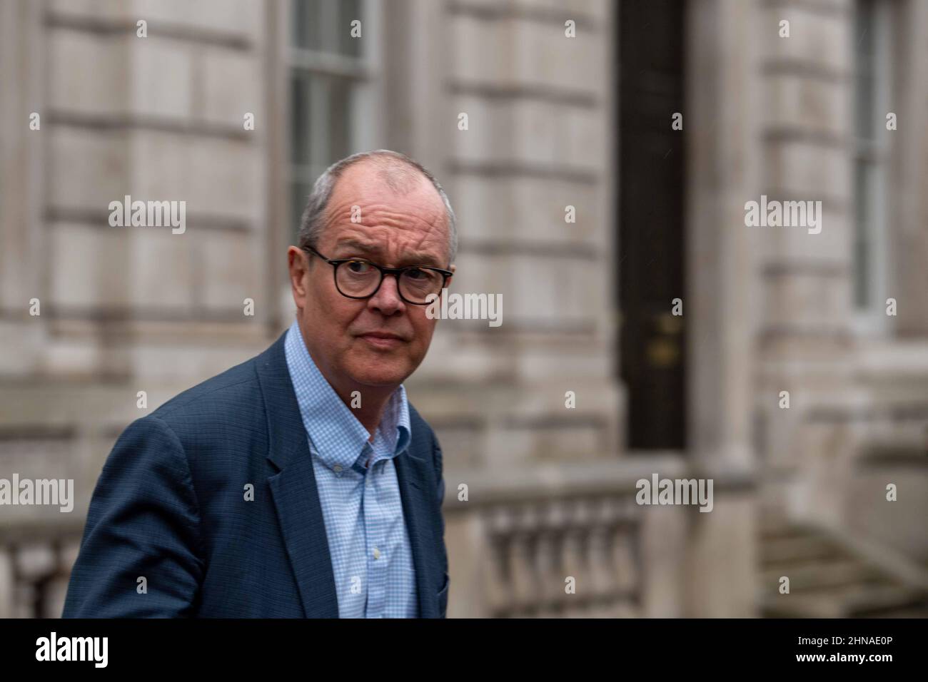 Londres, Royaume-Uni. 15th févr. 2022. Ministres au bureau du Cabinet, Sir Patrick Vallance FRS FMedSci FRCP est conseiller scientifique en chef du gouvernement (GCSA) et chef de la profession des sciences et du génie du gouvernement (GSE). Crédit : Ian Davidson/Alay Live News Banque D'Images