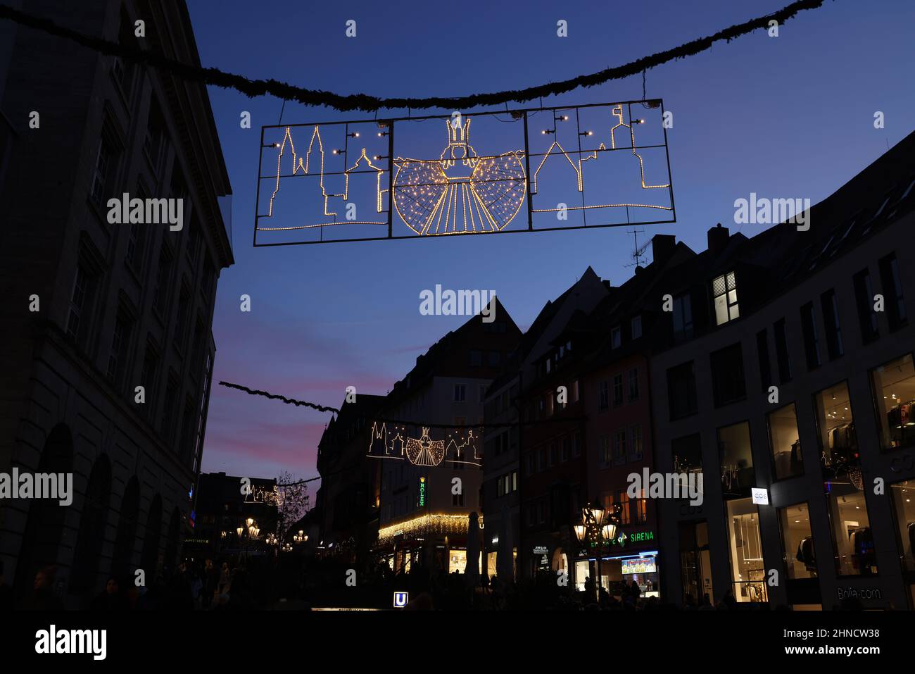 Avent, Weihnachten, Nürnberg, die Fußgängerzone in Nürnberg ist weihnachtlich geschmückt. Franken Bayern, Allemagne Banque D'Images