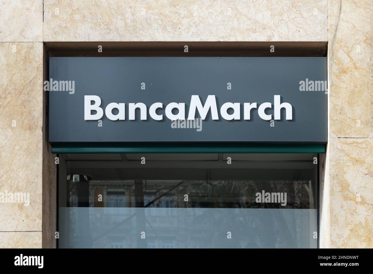 VALENCE, ESPAGNE - 15 FÉVRIER 2022 : Banca March est une banque d'investissement et une société de services financiers espagnoles Banque D'Images