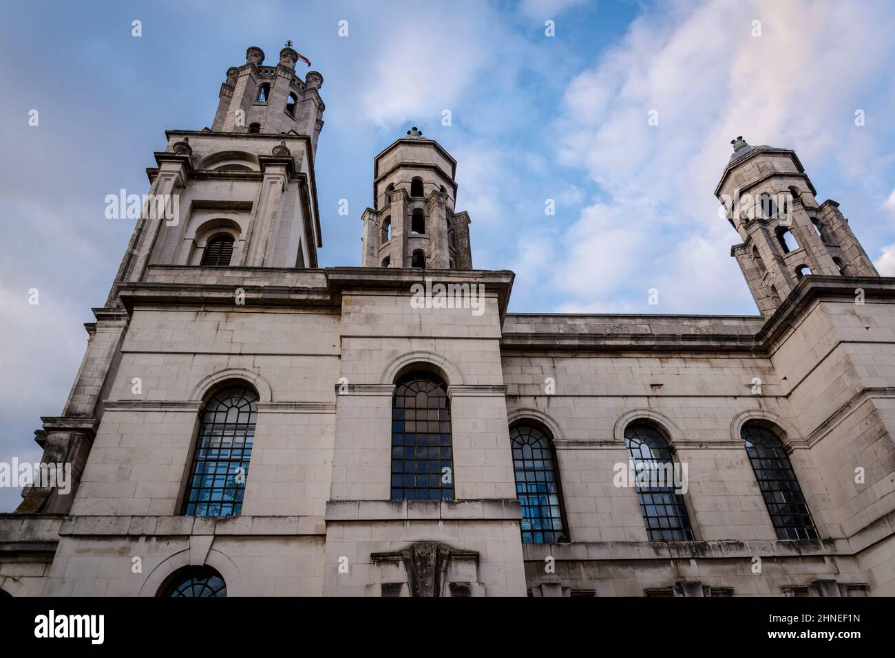 Église St George-in-the-East, église anglicane du début du 18th siècle construite dans le style baroque anglais, Wapping, Tower Hamlets, Londres, Royaume-Uni Banque D'Images