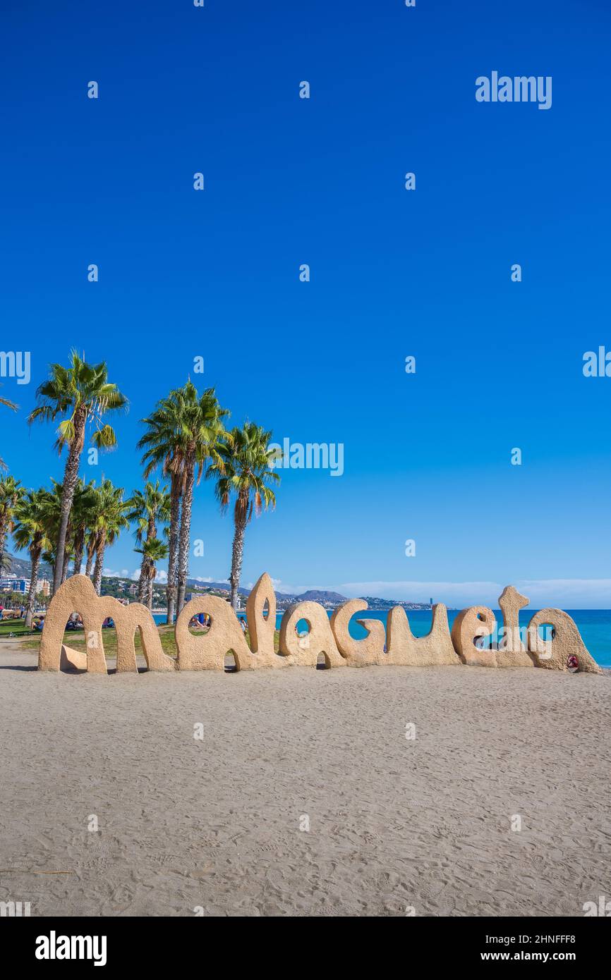 La plage populaire de Malagueta à Malaga, Espagne Banque D'Images