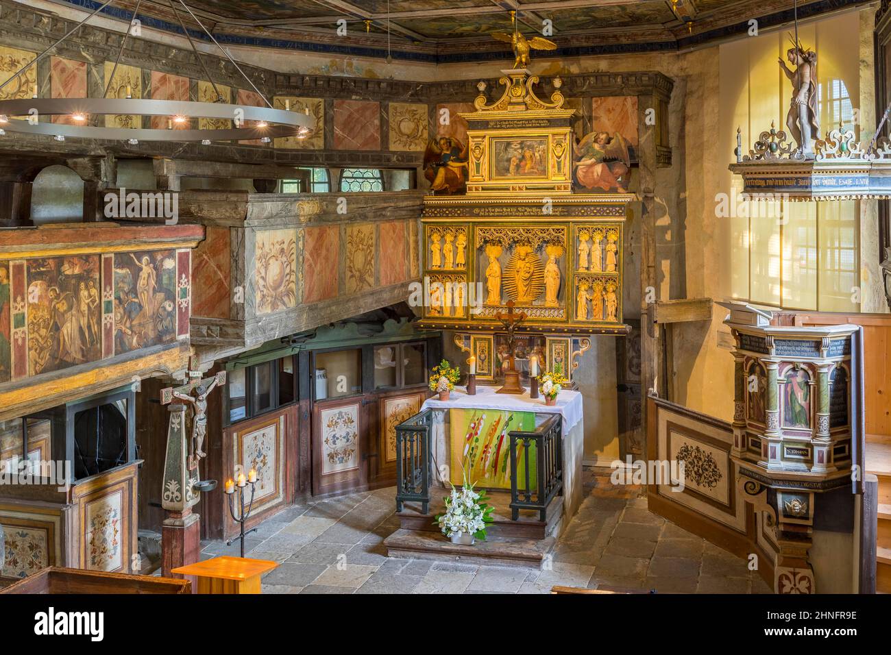 Vue intérieure et autel, vieille église, Coswig, Saxe, Allemagne Banque D'Images