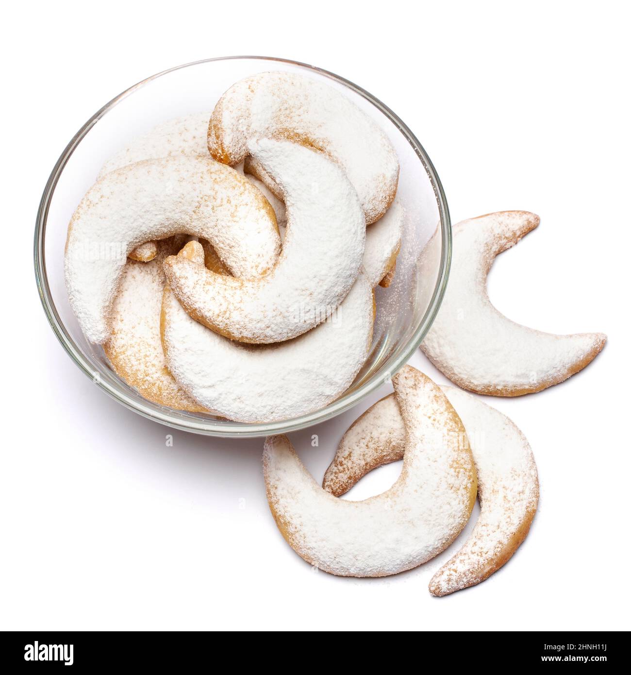 Biscuits traditionnels allemands ou autrichiens vanille kipferl kanipferl dans un bol en verre Banque D'Images