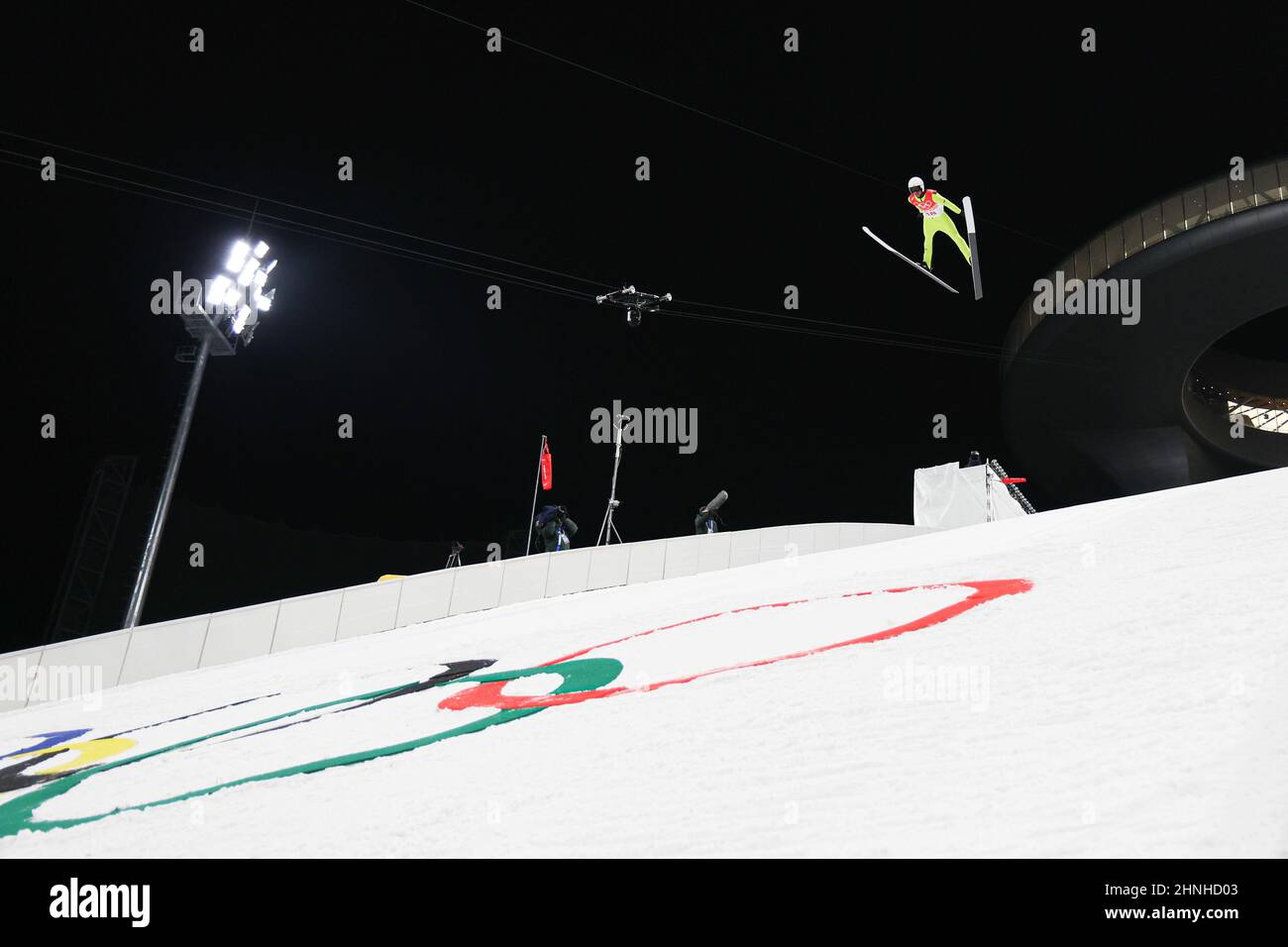 Zhangjiakou, Hebei, Chine. 11th févr. 2022. Piotr Zyla (POL) saut à ski : qualification individuelle des hommes sur les grandes collines lors des Jeux Olympiques d'hiver de Beijing 2022 au Centre national de saut à ski de Zhangjiakou, Hebei, Chine . Credit: Koji Aoki/AFLO SPORT/Alay Live News Banque D'Images