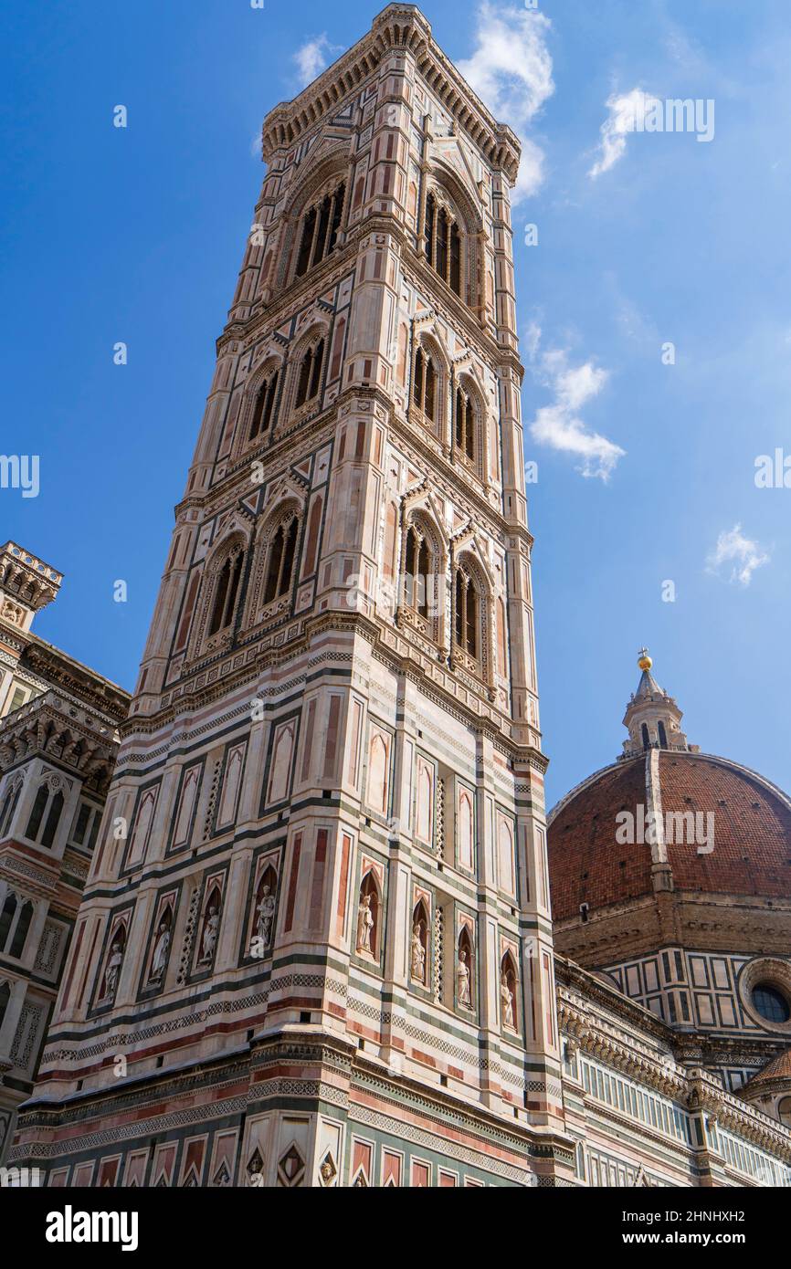 Place Piazza del Duomo, Campanile de Giotto, Florence, Toscane, Italie, Europe Banque D'Images