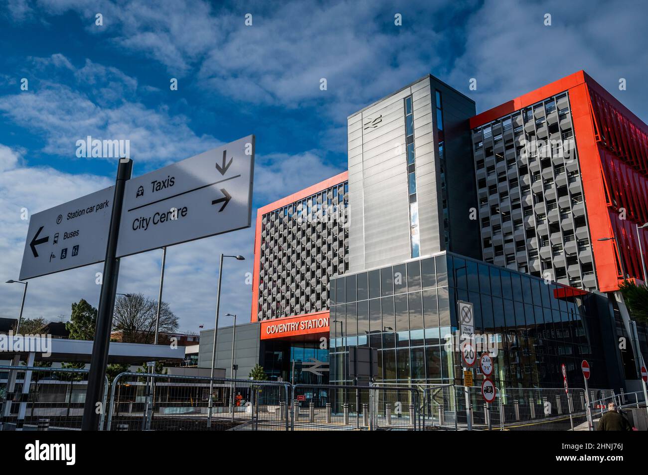 Londres, Royaume-Uni. 17th févr. 2022. La nouvelle station prend forme - Coventry est la ville britannique de la culture et a été marquée négativement inb un discours par Keir Starmer, le chef du travail. Crédit : Guy Bell/Alay Live News Banque D'Images