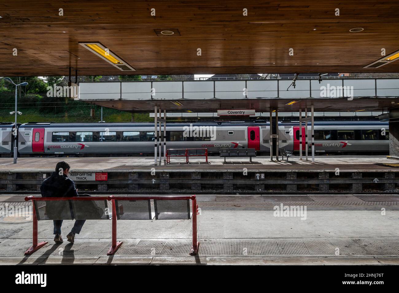 Londres, Royaume-Uni. 17th févr. 2022. La nouvelle station prend forme - Coventry est la ville britannique de la culture et a été marquée négativement inb un discours par Keir Starmer, le chef du travail. Crédit : Guy Bell/Alay Live News Banque D'Images